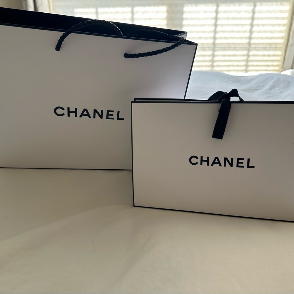 Chanel - Picture 1 of 3
